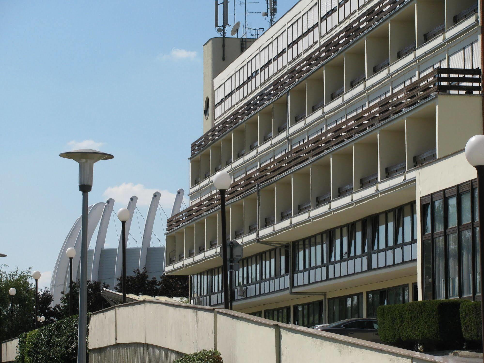 Hotel Novi Ζάγκρεμπ Εξωτερικό φωτογραφία